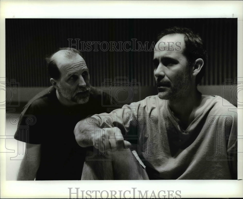 1994 Press Photo Gerry Becker &quot;Someone Who&#39;ll Watch Over Me&quot; Cleveland Playhouse - Historic Images