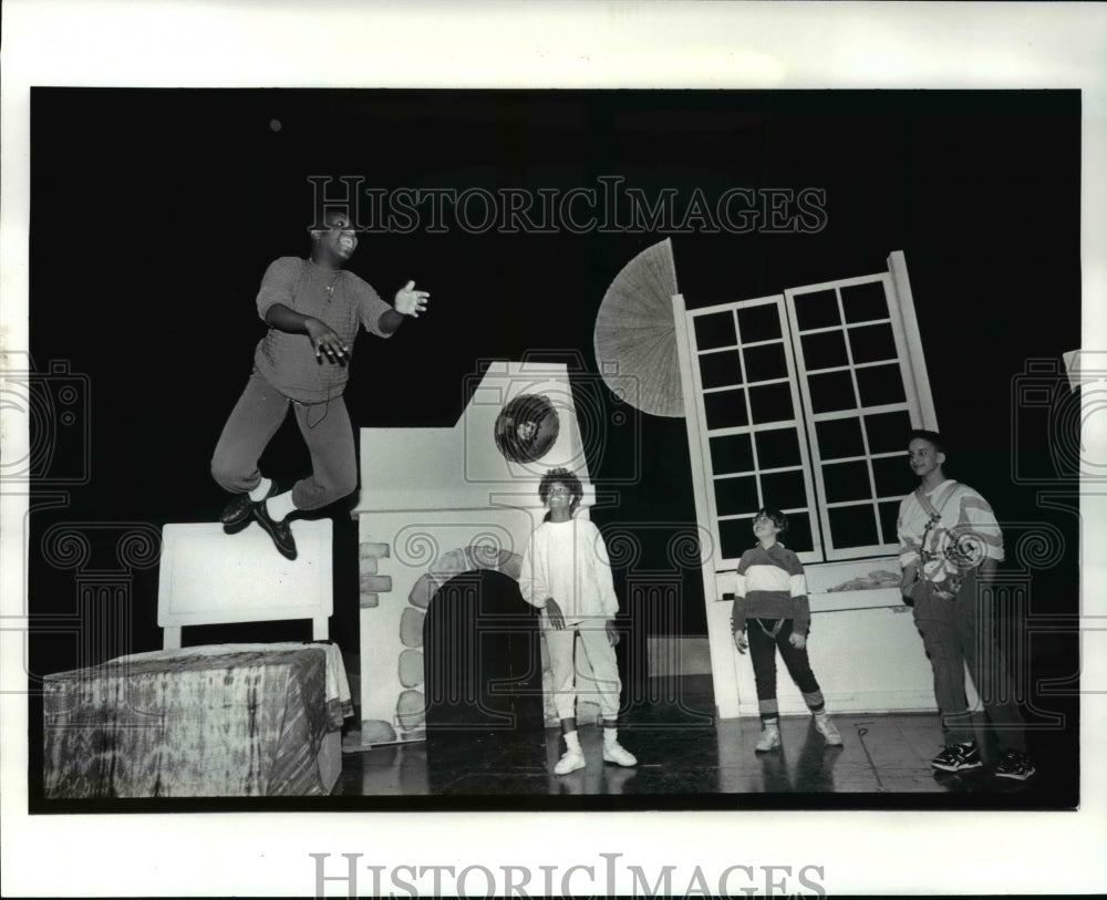 1988 Press Photo Cleveland School and Arts production of Peter Pan - cvb47064 - Historic Images