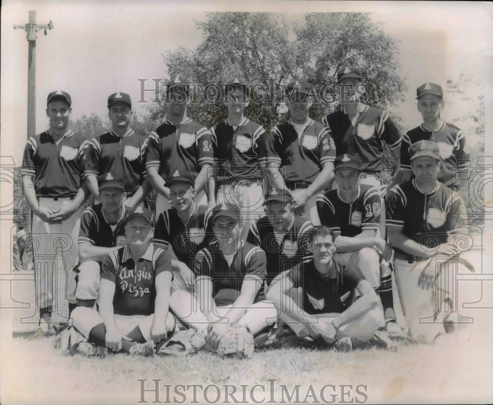 1963 Press Photo Barberton Angies Pizza, defending State softball champions - Historic Images