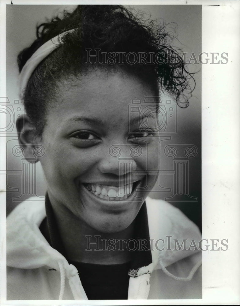 1989 Press Photo Cleveland Heights track star of the week, Sonja Thomas - Historic Images