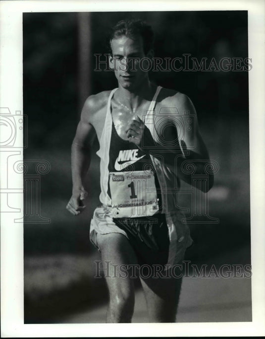1991 Press Photo Johnnycake 5 mile winner John Scherer run away from competition - Historic Images