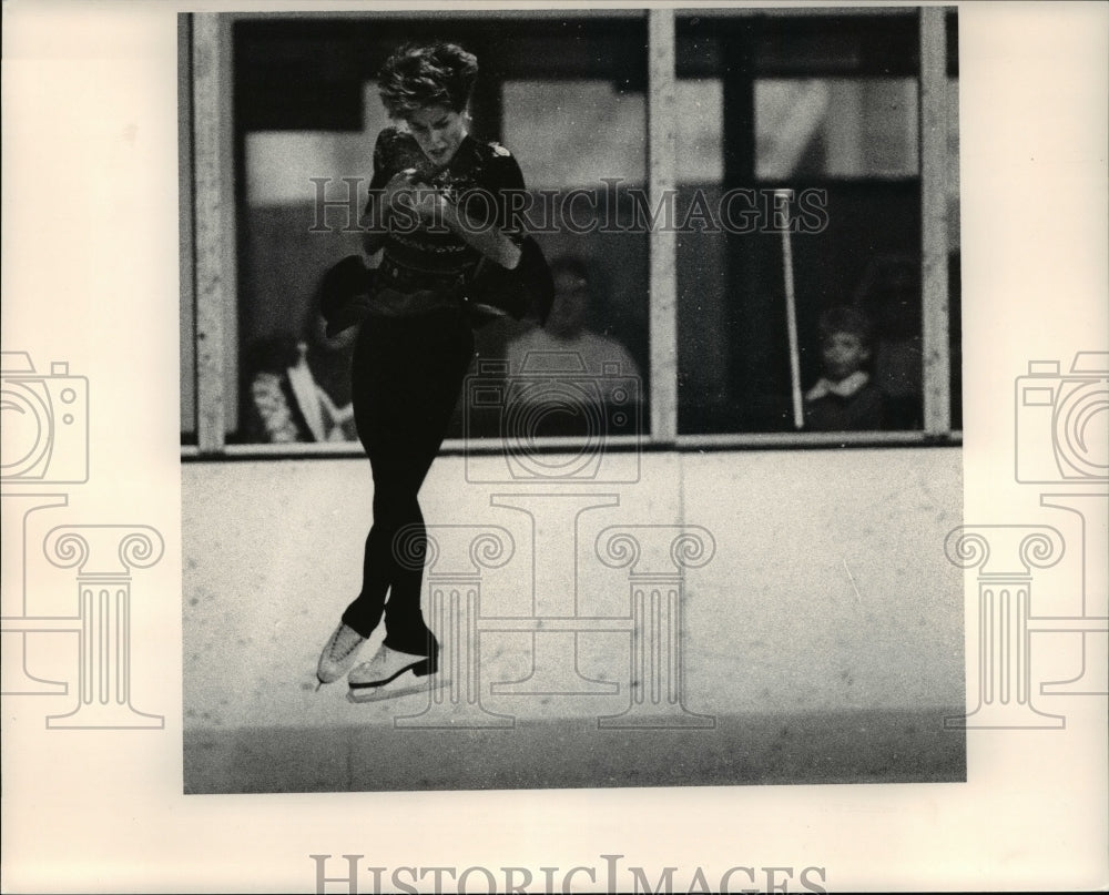 1991 Press Photo Jill Trenary, skater-Winterhurst Ice Rink practice - cvb47445 - Historic Images