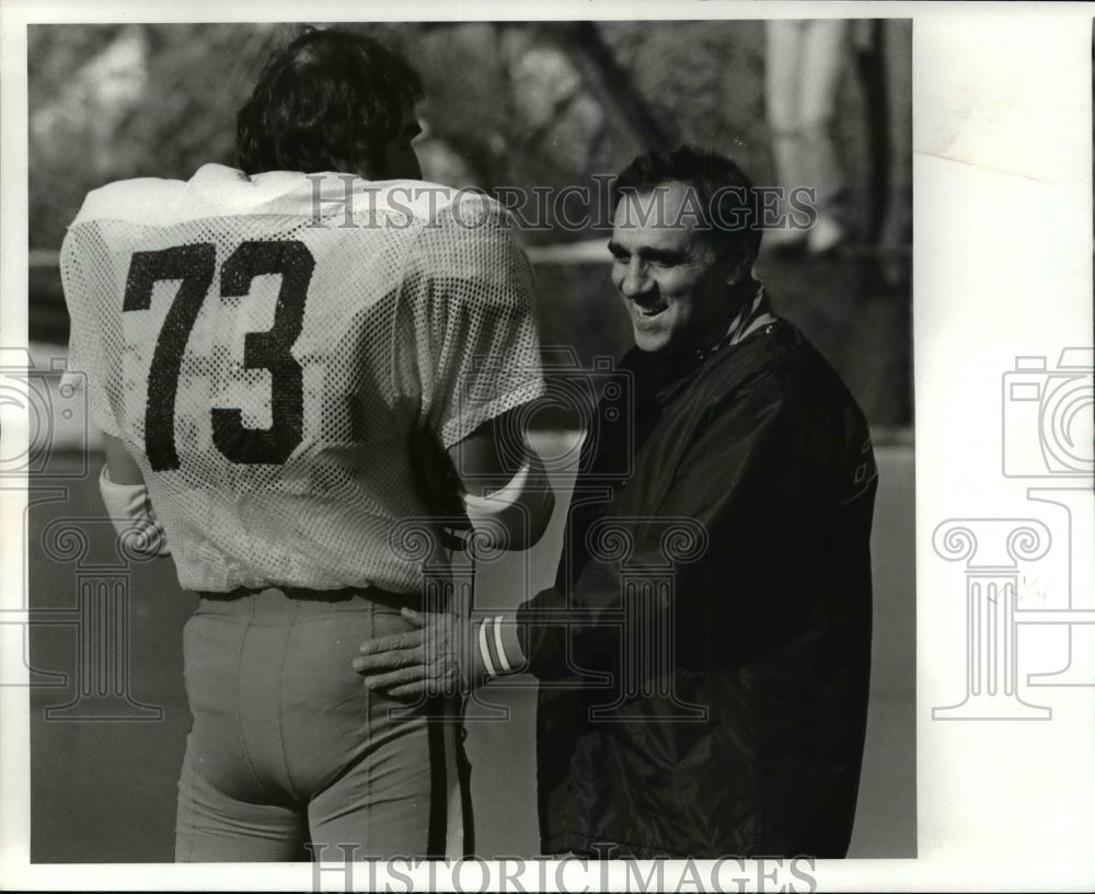 1982 Press Photo Sam greets Browns player Rep. Doug Dieken - cvb47627 - Historic Images