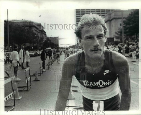 1984 Press Photo Marathon winner Ted Rupe (sp?) - cvb47741 - Historic Images