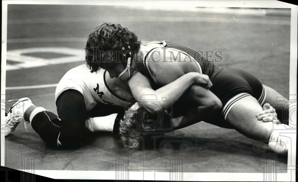 1981 Press Photo Joe Belfiore, Maple Heights., wins over Mark Adkins - cvb47846 - Historic Images