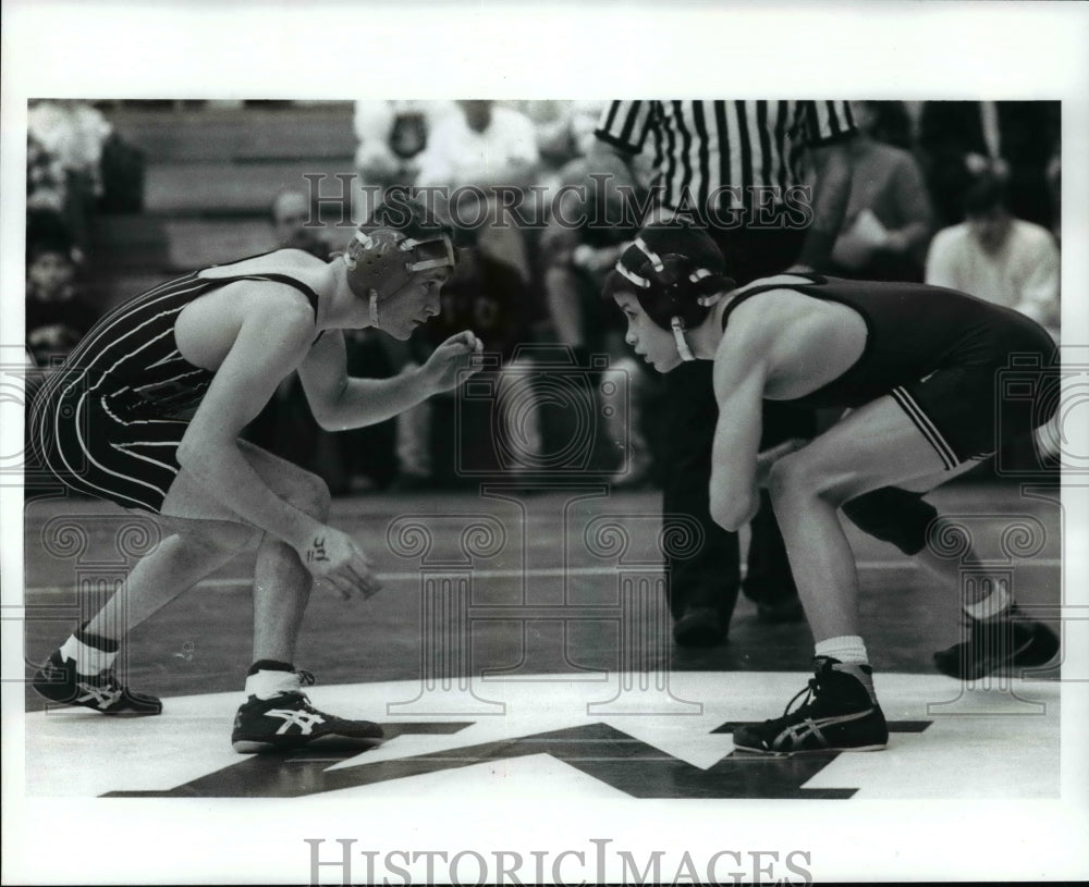 1992 Press Photo Mayfield Dual Meet Challenge-Eric Siebert vs Brant Zupanic - Historic Images