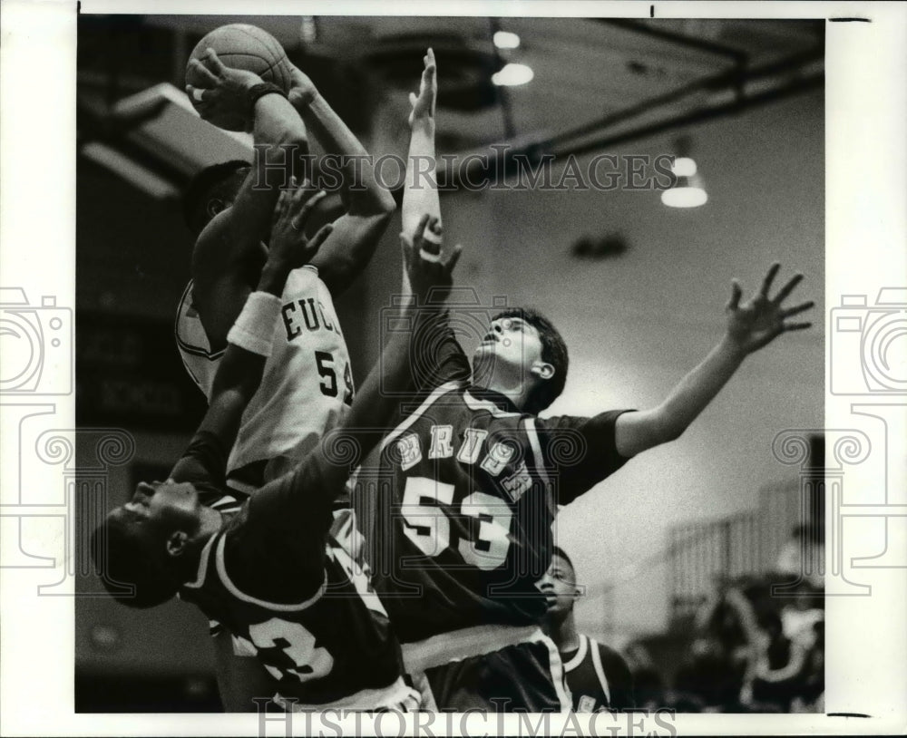 Press Photo Basketball player - cvb47923 - Historic Images