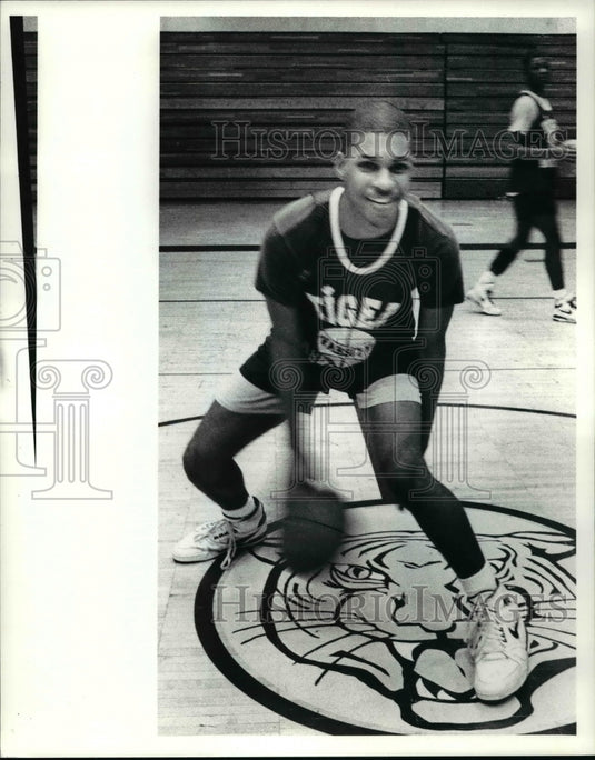Press Photo Todd Jones - cvb48282 - Historic Images