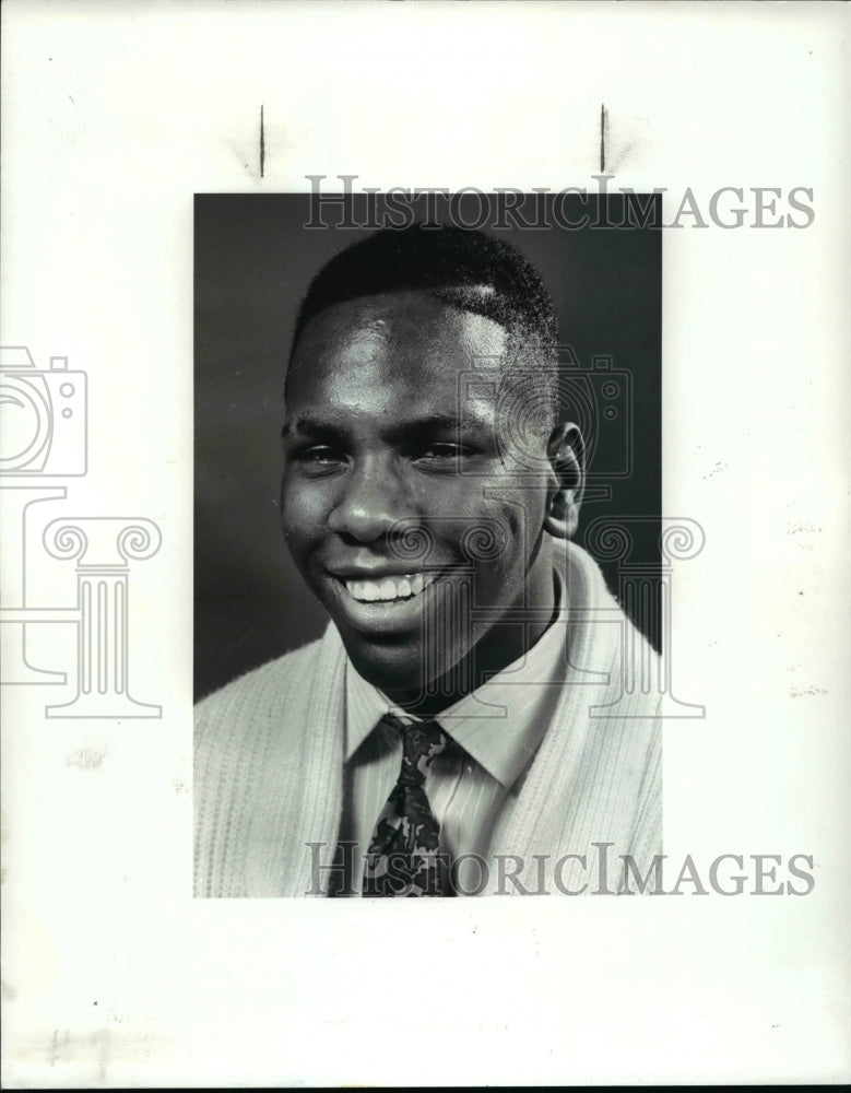 1986 Press Photo Roosevelt Wallace-Shaw High basketball player - cvb48436 - Historic Images