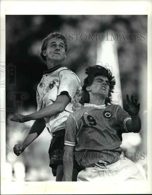 1990 Press Photo Shaker Heights High's Chris Svec and Chagrin Falls' Pat Holtz - Historic Images