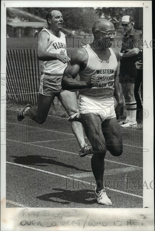 Press Photo Runners - cvb49083 - Historic Images
