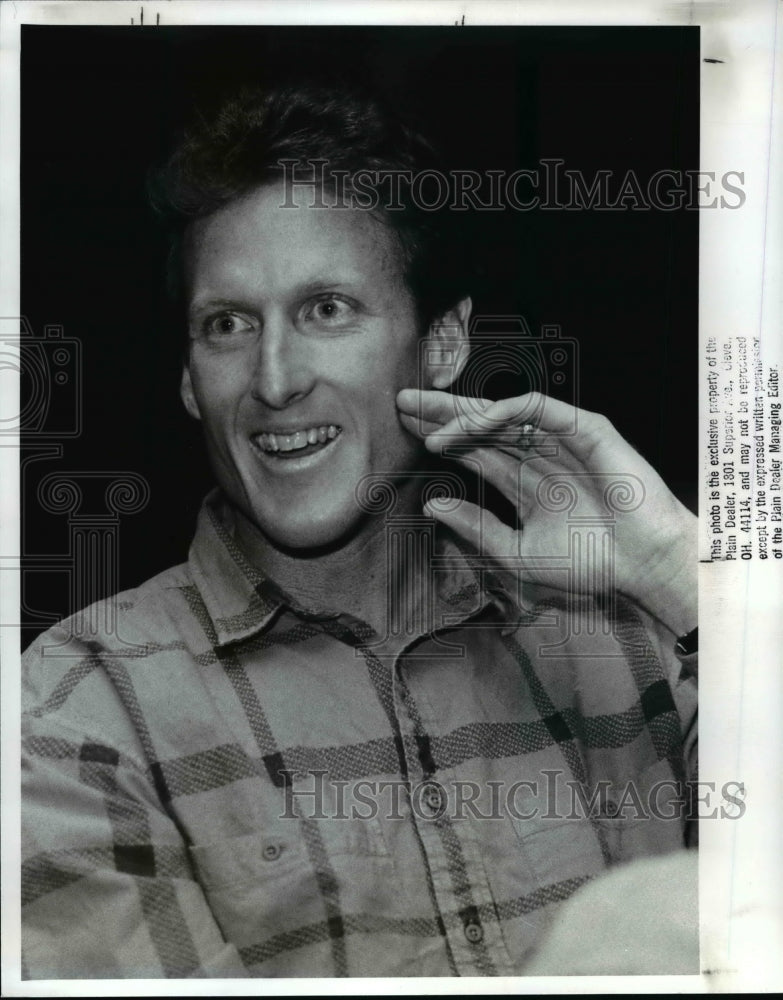 1989 Press Photo Steve Scott, America&#39;s Mile Record holder - cvb49126 - Historic Images