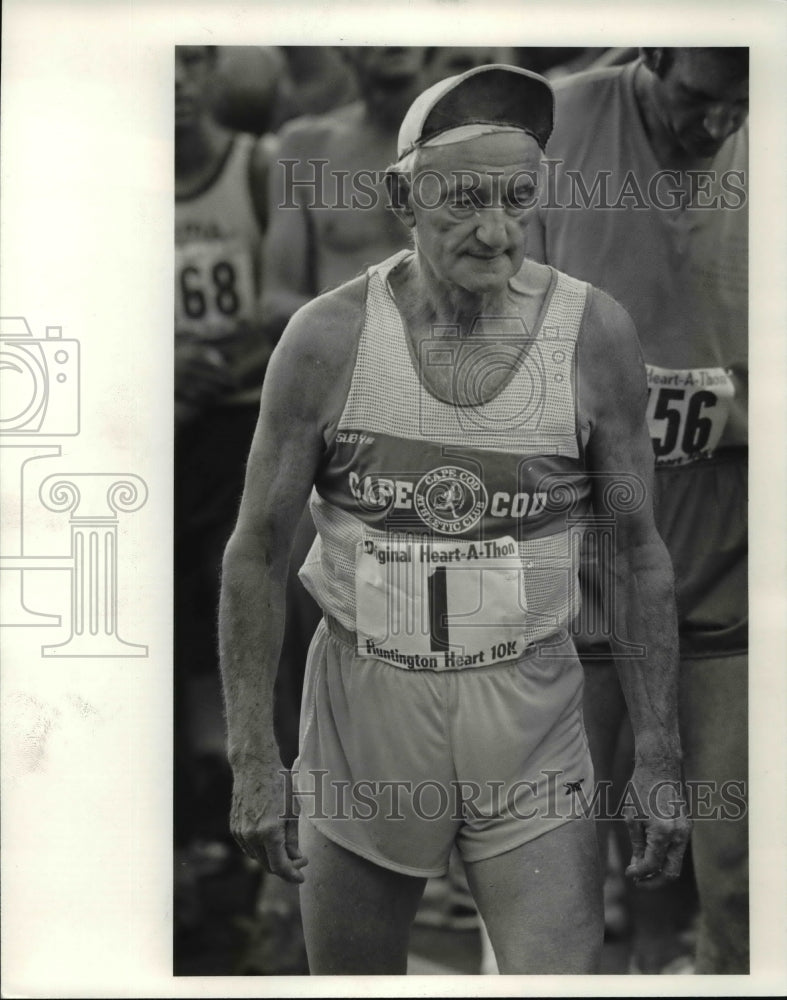 Press Photo Cape Cod Huntington Heart 10K Runner # 1 - cvb49524- Historic Images