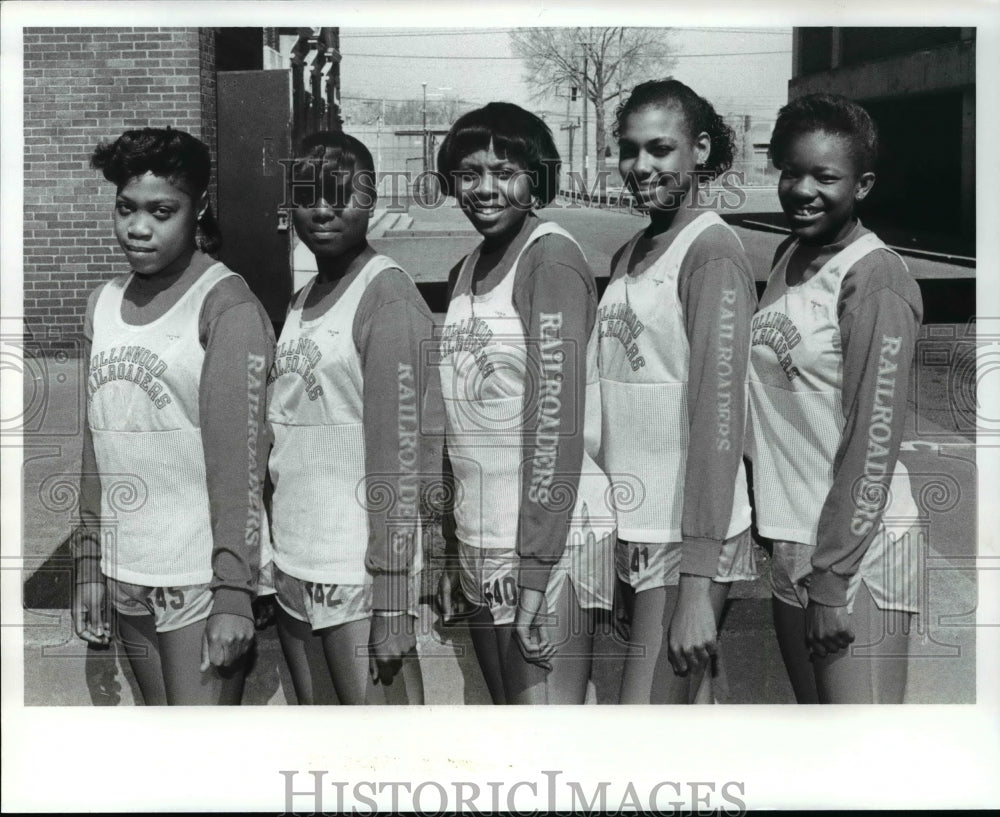 1989 Press Photo The Collinwood High girls track team - cvb49782 - Historic Images