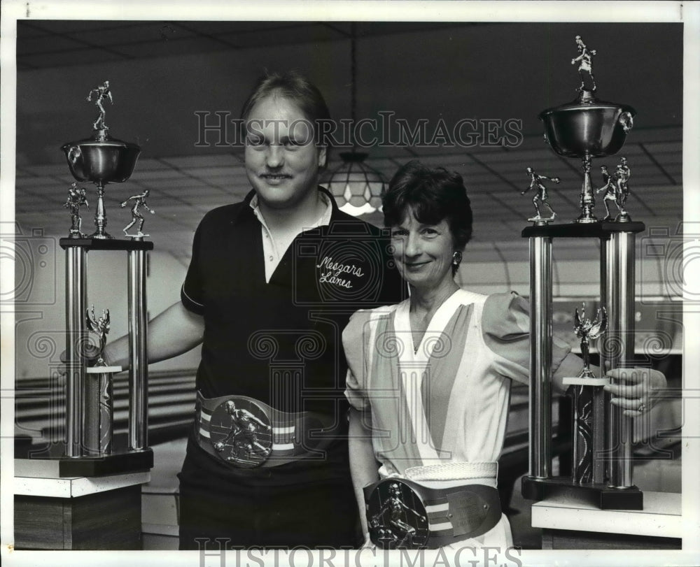 1987 Press Photo Bowling champios Richard Gish and Terri McConihay - cvb49790 - Historic Images