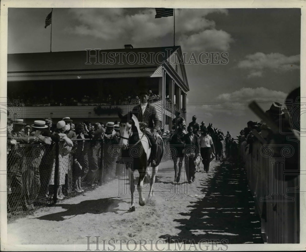 Press Photo Horse Racing scene - cvb50020 - Historic Images