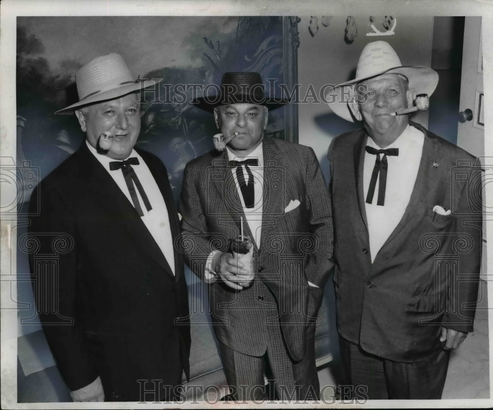 Press Photo Eugene Sueri, James Donu, Col Silheuman - cvb50021 - Historic Images