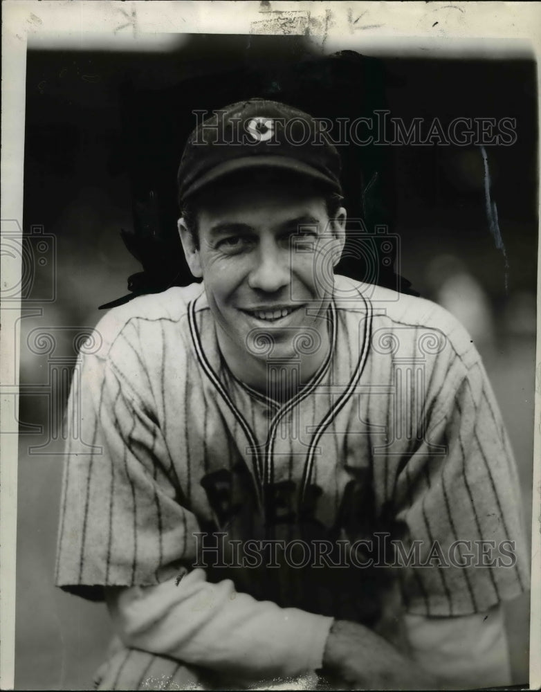 1937 Press Photo Lyn Lary, Cleve News - cvb50091 - Historic Images