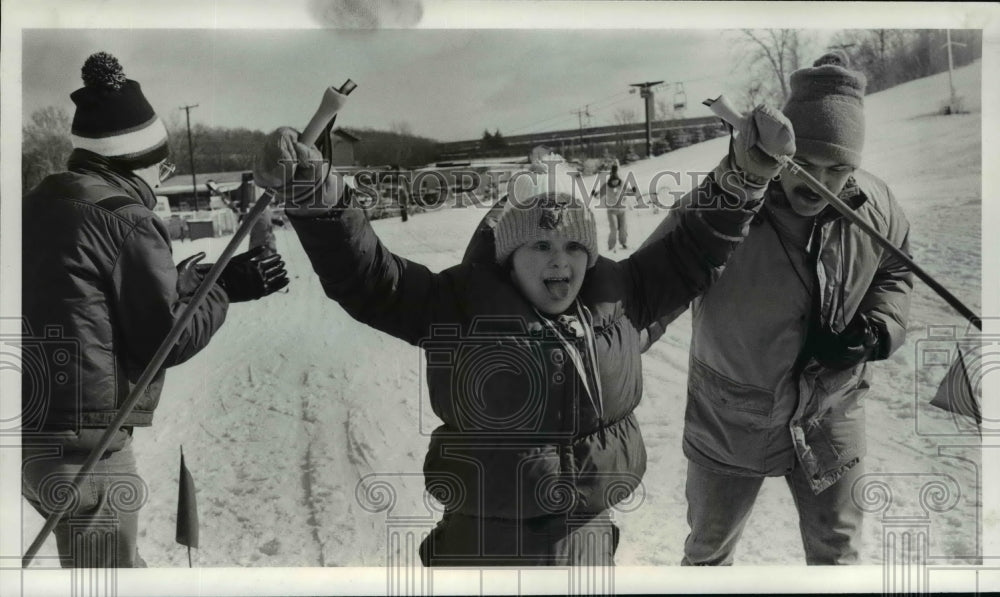 1983 Press Photo Sally McKnight-100m cross country race - cvb50279 - Historic Images