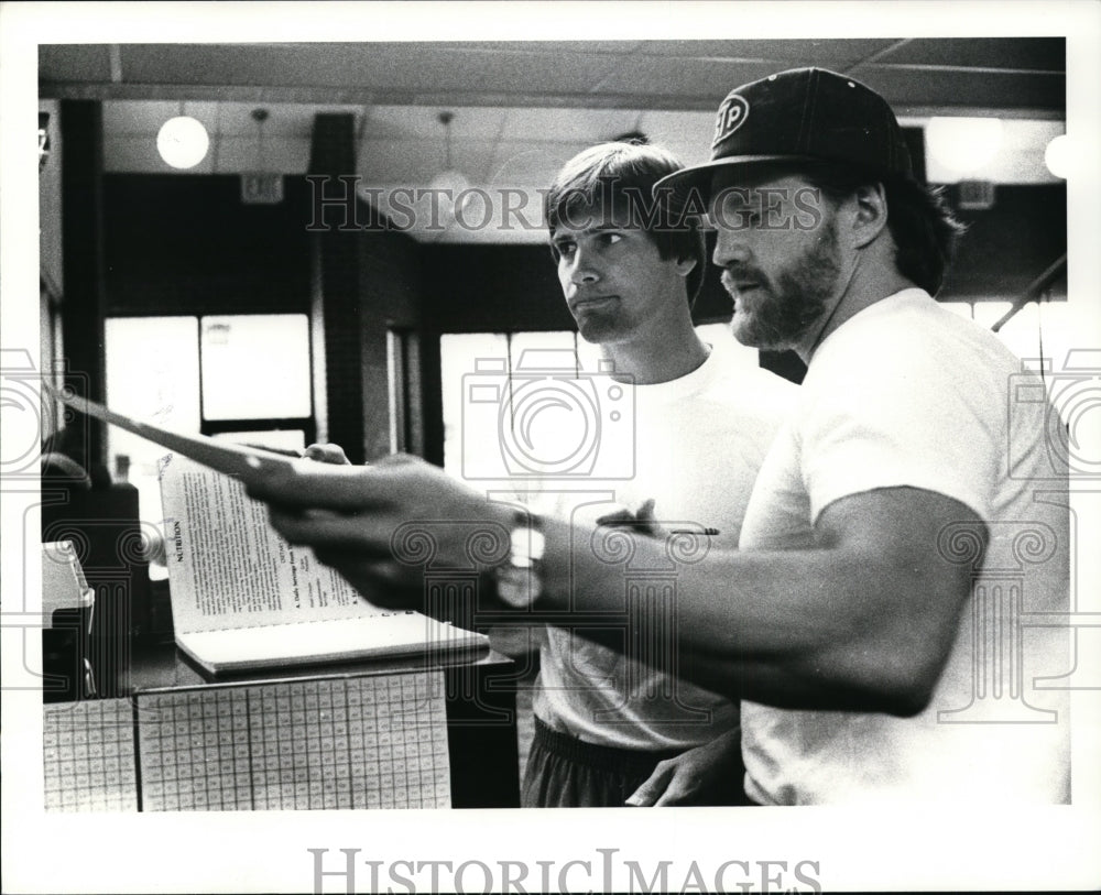 1983 Press Photo Paul McDonald and Coach Dave Redding - cvb50410 - Historic Images