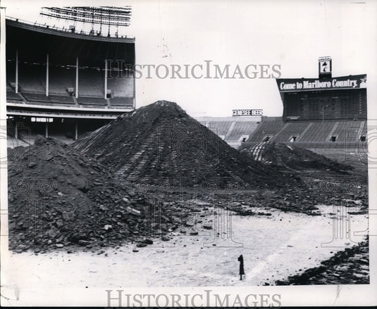 1975, Stadium Interior - cvb50486 - Historic Images