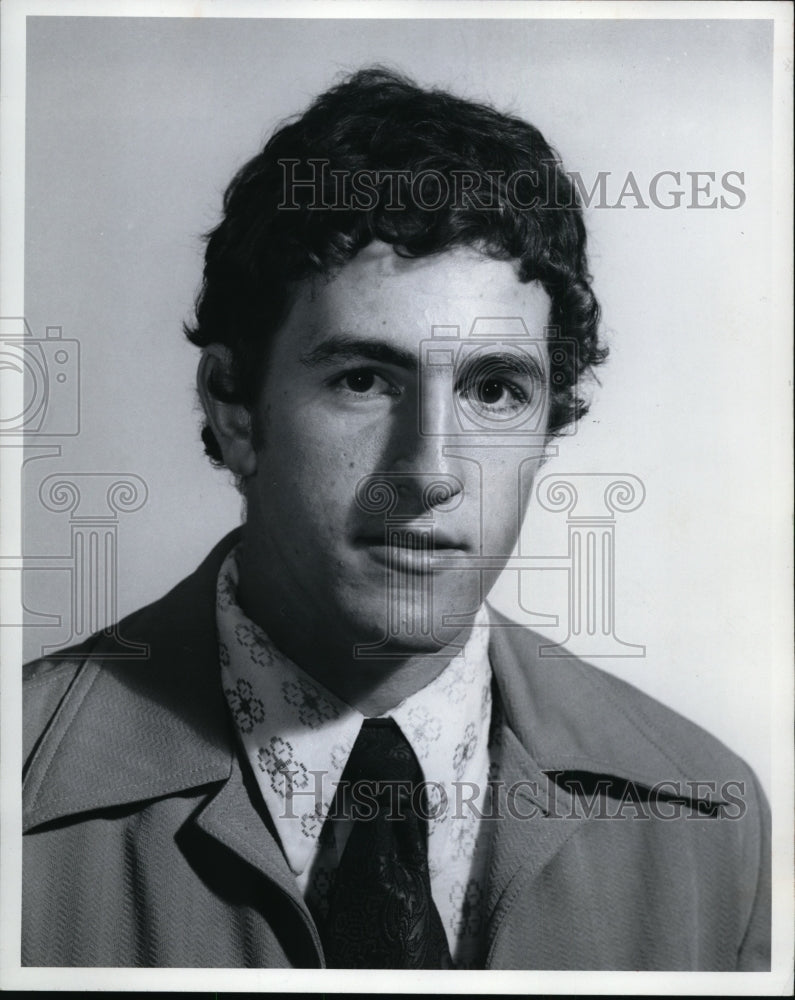 1975 Press Photo Hawken School&#39;s Mario Alemago, P.D. Football Dream Team - Historic Images