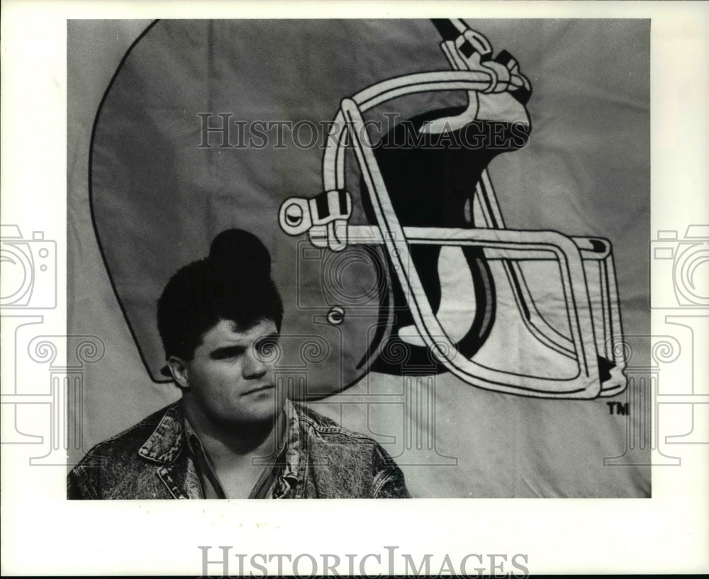 1991 Press Photo Browns have signed offensive lineman John Rienstra. - Historic Images