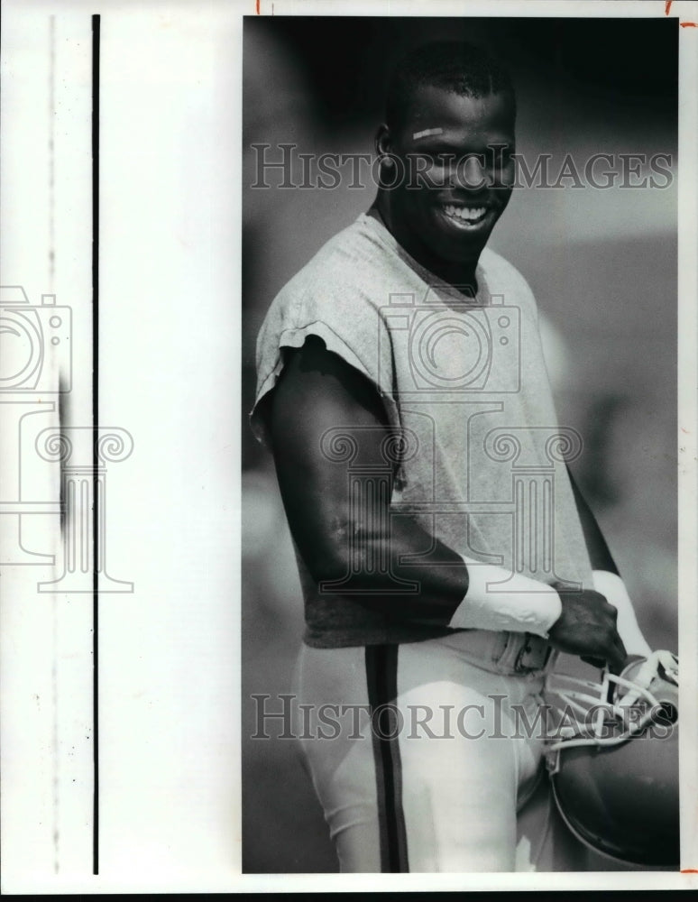 1990 Press Photo Kevin Mack of Cleveland Browns Smiling - cvb52144 - Historic Images