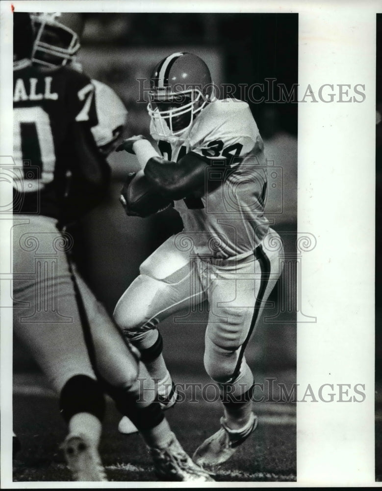 Press Photo Browns Football player-Kevin Mack - cvb52343 - Historic Images