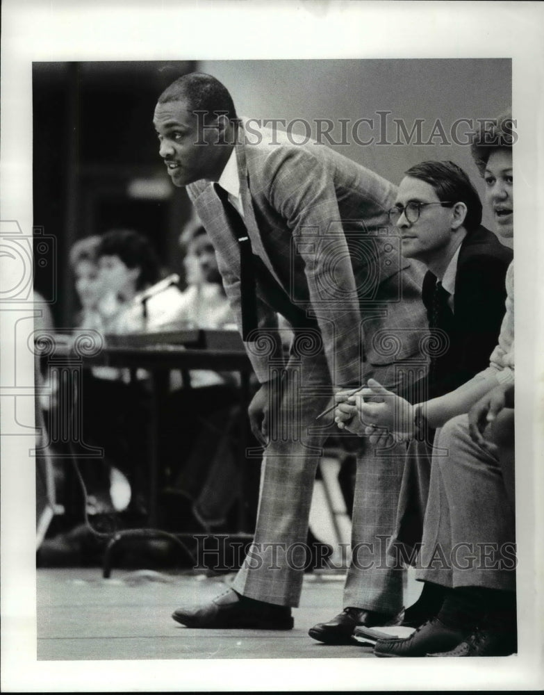 1986 Press Photo Goeff Warren, CCC women's basketball coach - cvb52370 - Historic Images
