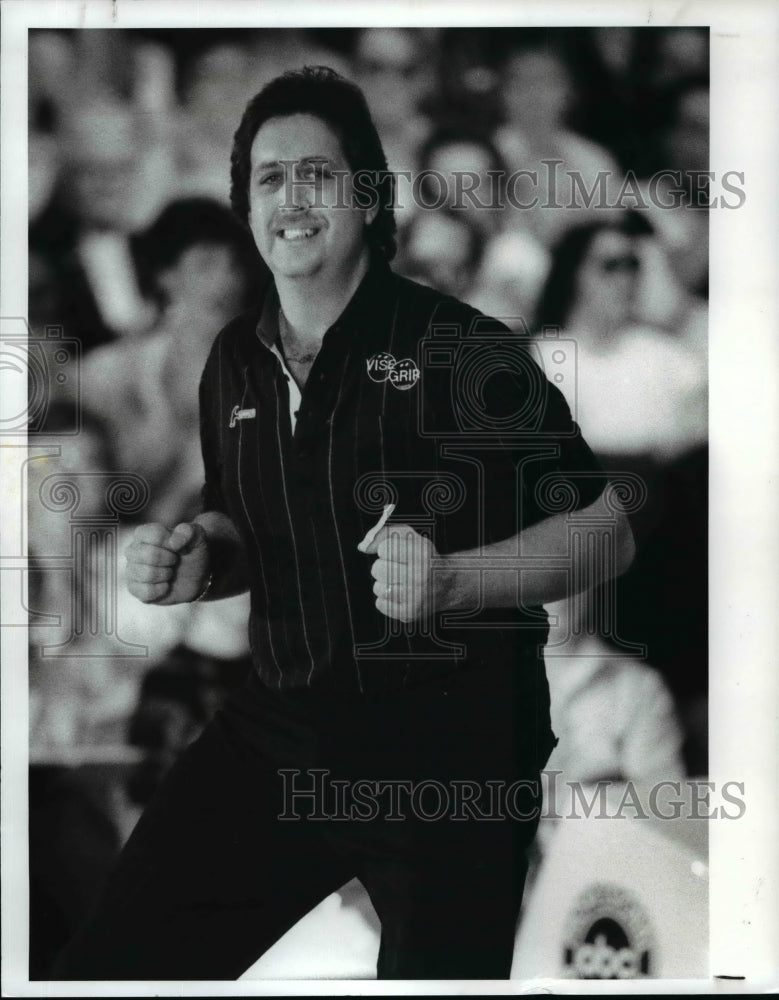 1989 Press Photo Steve Cook react during his semi-final match against Brad Snell - Historic Images