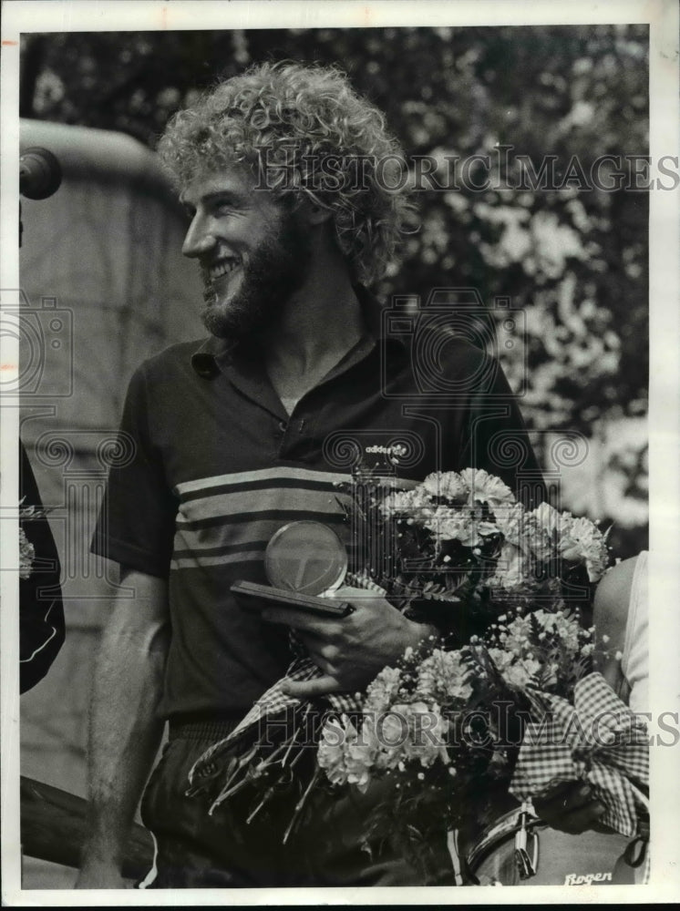 1981 Press Photo Ted Rupe of Cleveland State University on Heart-A-Thon Race - Historic Images