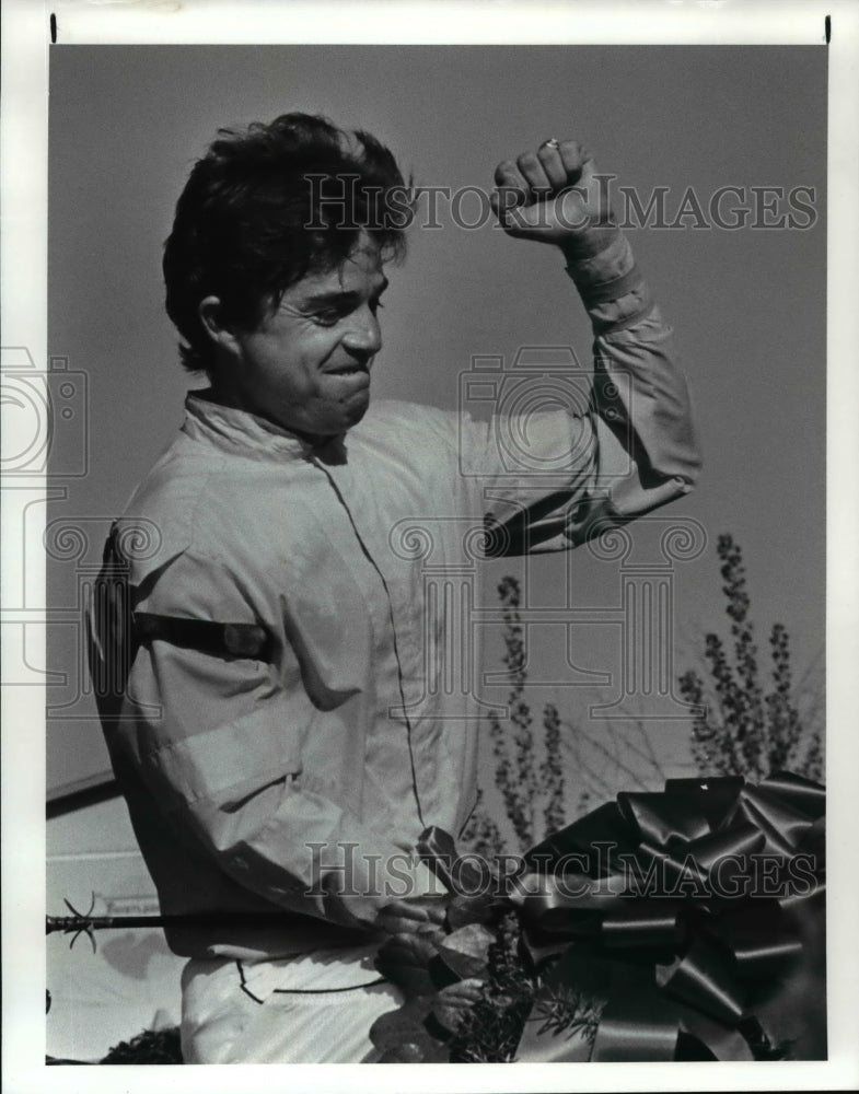 1987 Press Photo Jockey of Lost Code winner of the Ohio Derby - cvb52819 - Historic Images