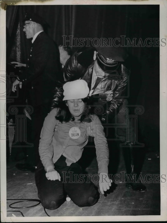 1964, Rolling Stone fans - cvb52876 - Historic Images
