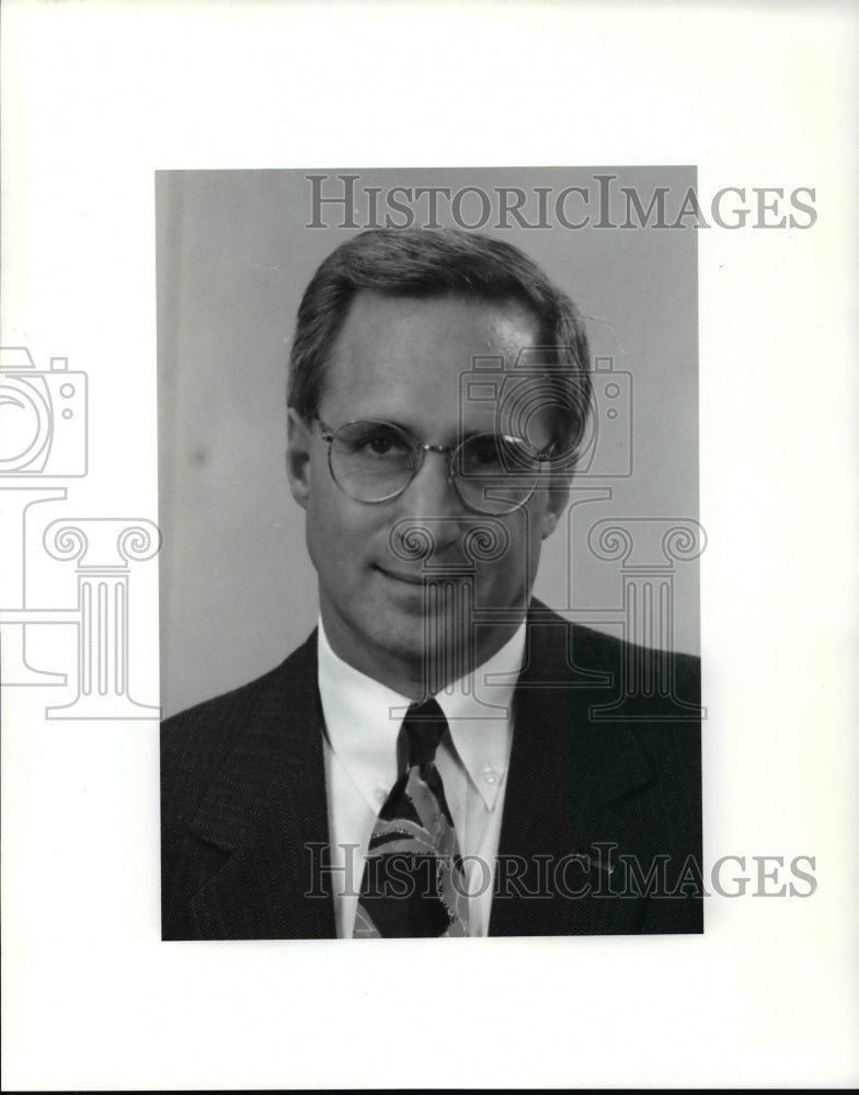 1991 Press Photo George Hoffman, majority stockholder and owner of Crunch - Historic Images