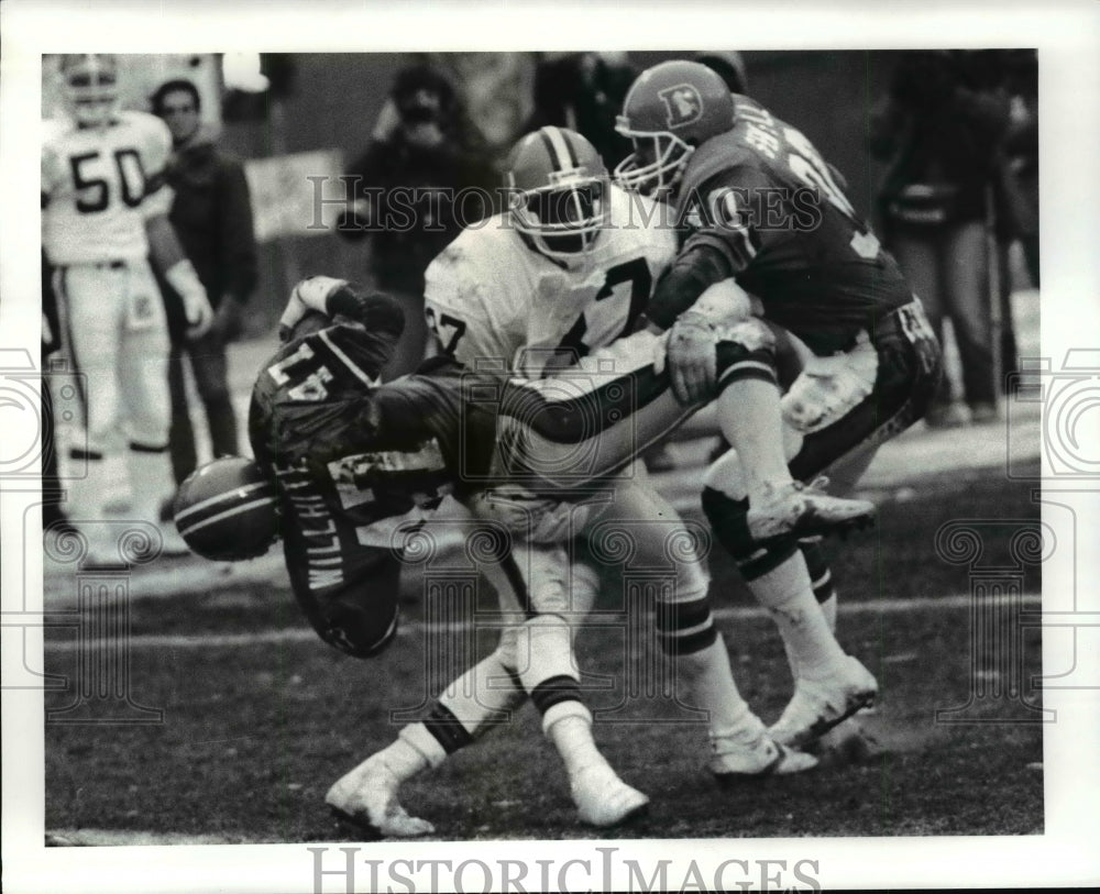 Press Photo Wilhite TD is second quarter, Broncos took 10-7 one yard run for TD- Historic Images