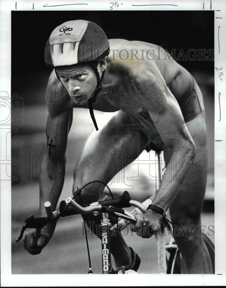 1987 Press Photo Mac Martin winner of the Biatalon on his last few miles- Historic Images