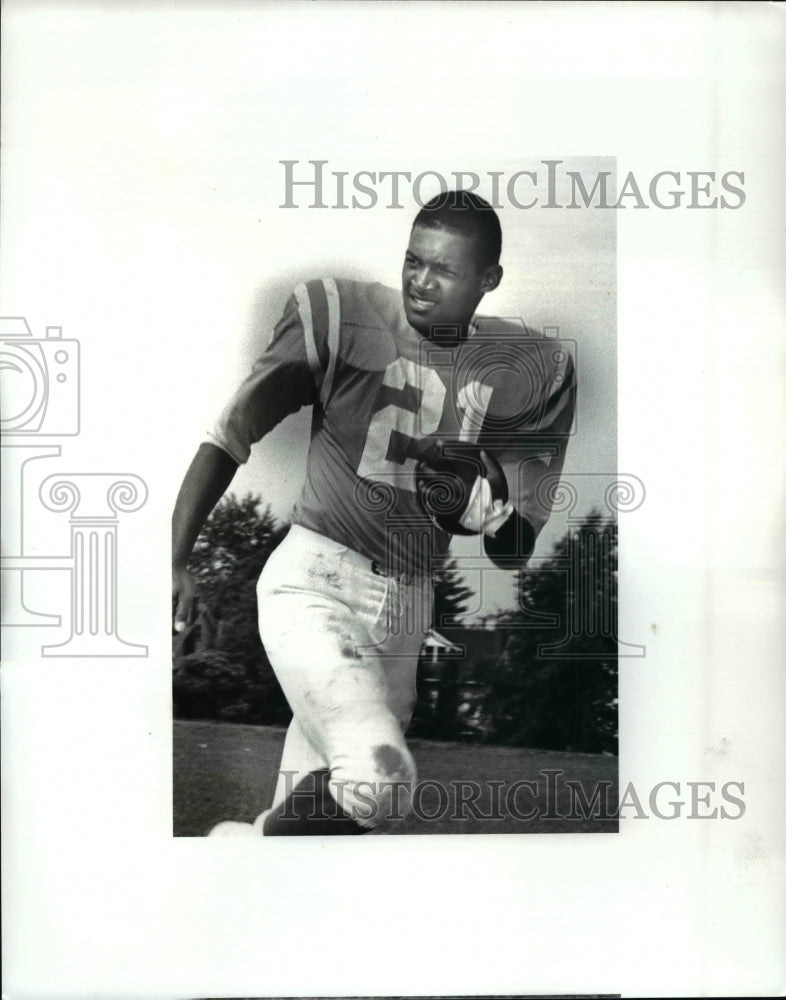 1985 Press Photo Ken Redd, Beneditine High football running back. - cvb53827 - Historic Images