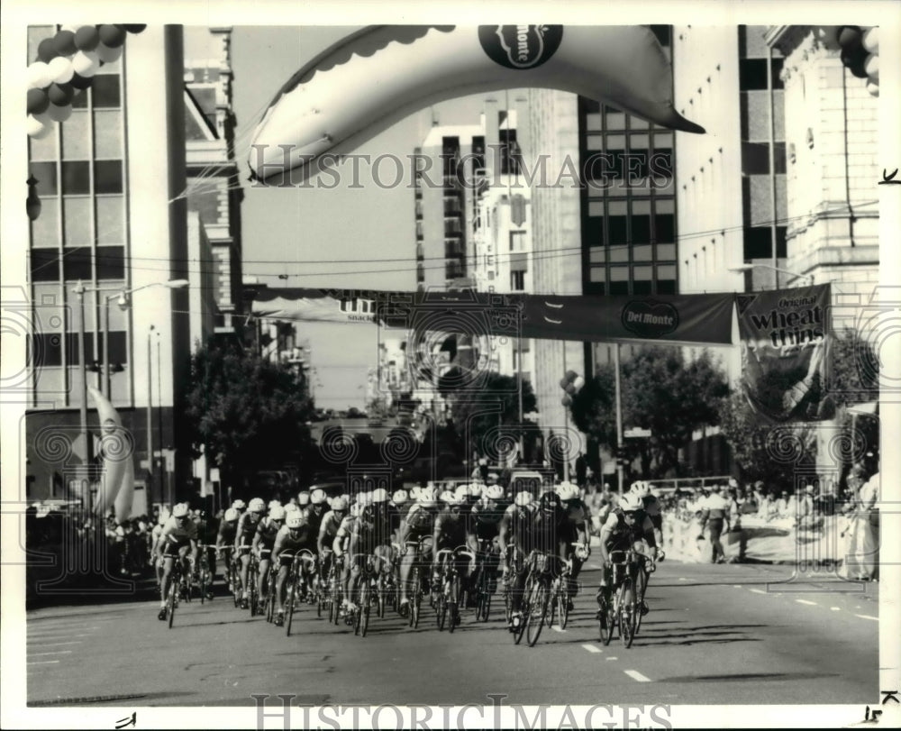 Press Photo Bicycling Race - cvb54097 - Historic Images