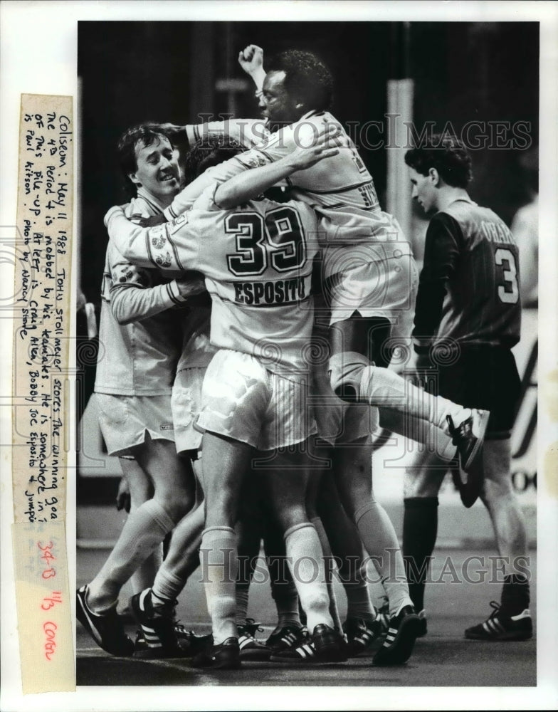 1988 Press Photo John Stollmeyer with his soccer teammates - cvb54294 - Historic Images