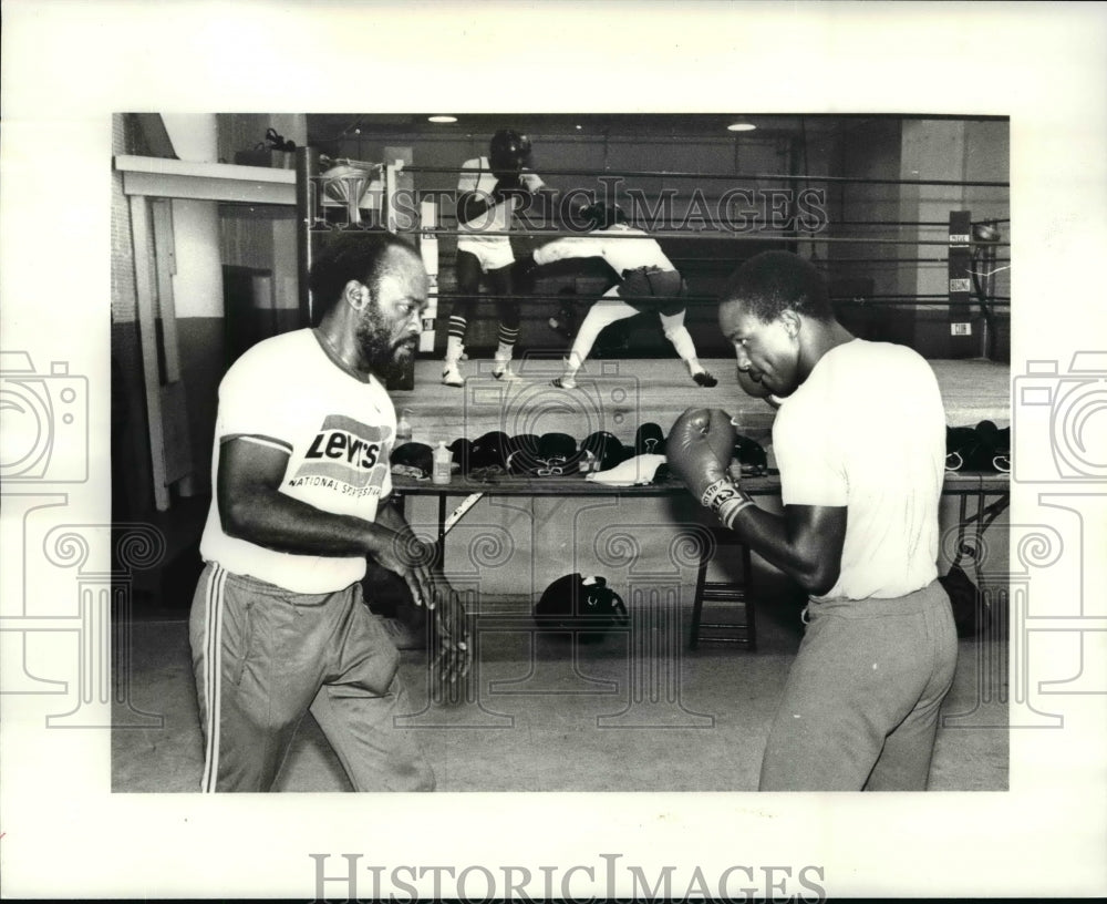 1982 Press Photo L-r Clint Martin &amp; Henry Hughes - cvb54829 - Historic Images