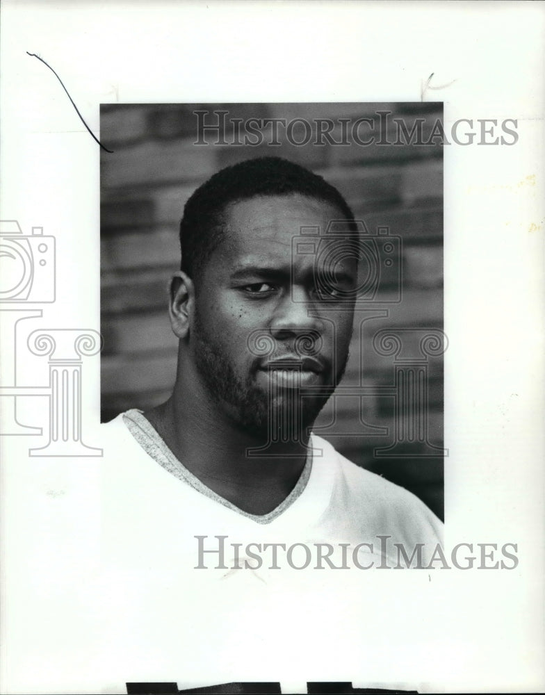 1987 Press Photo James White-football player - cvb55455 - Historic Images