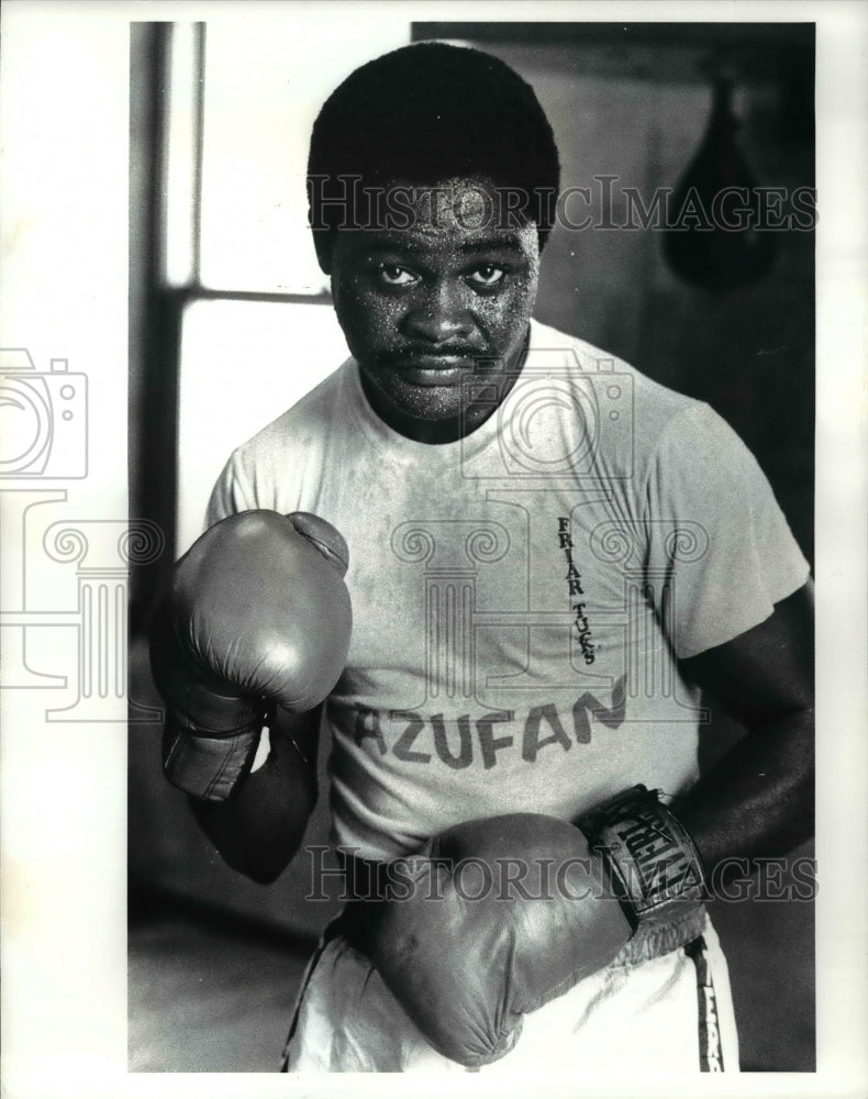 1985 Press Photo Don King&#39;s training camp - cvb55499 - Historic Images