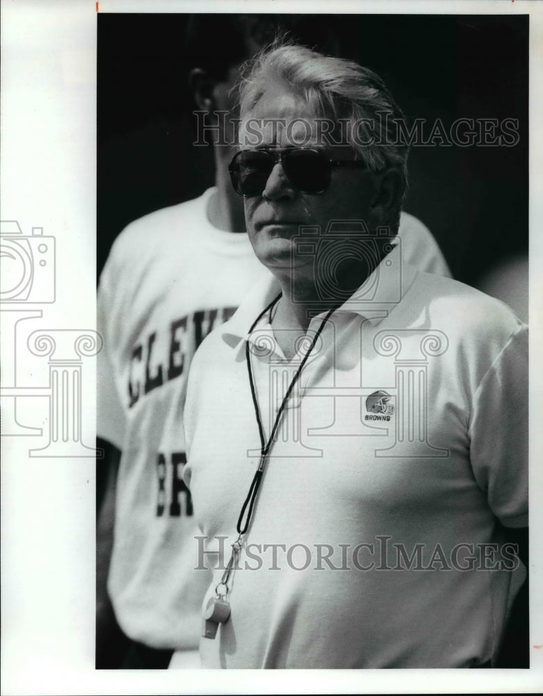 1990 Press Photo Coach Bud Carson - cvb55652 - Historic Images