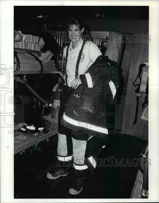1991 Press Photo Vonda Ward Northfield Village Fire Department - cvb55665 - Historic Images