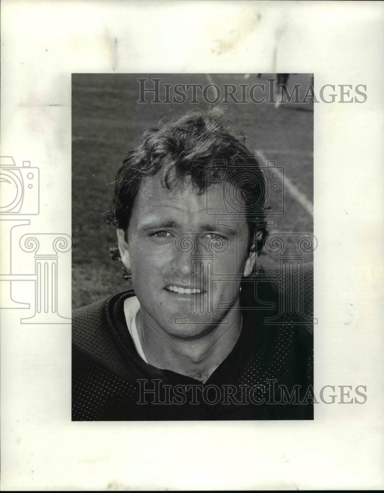 1983 Press Photo Browns punter Steve Cox - cvb56055 - Historic Images