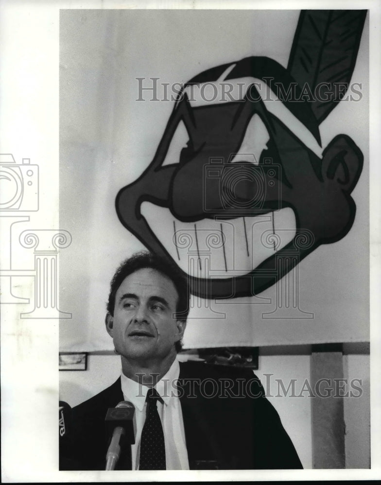 1989 Press Photo New Interim Manager of the Cleveland Indians John Hart - Historic Images