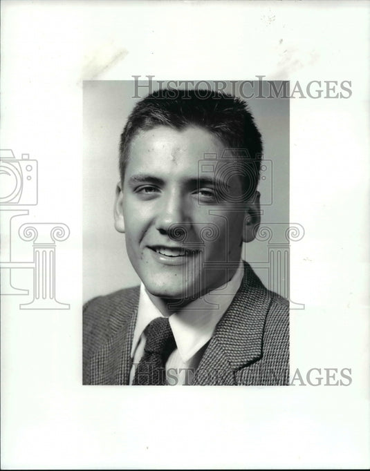 1986 Press Photo George Vale with Padua football. - cvb56317 - Historic Images