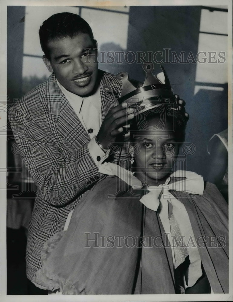 1953 Press Photo Sugar Ray Robinson and Marlene Williams - cvb56418 - Historic Images