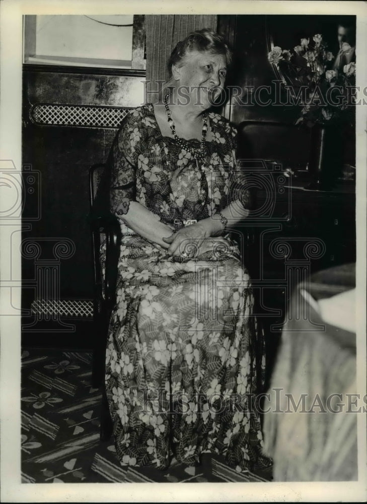 1934, Mrs. James Roosevelt Shown in her Stateroom Aboard Europa - Historic Images